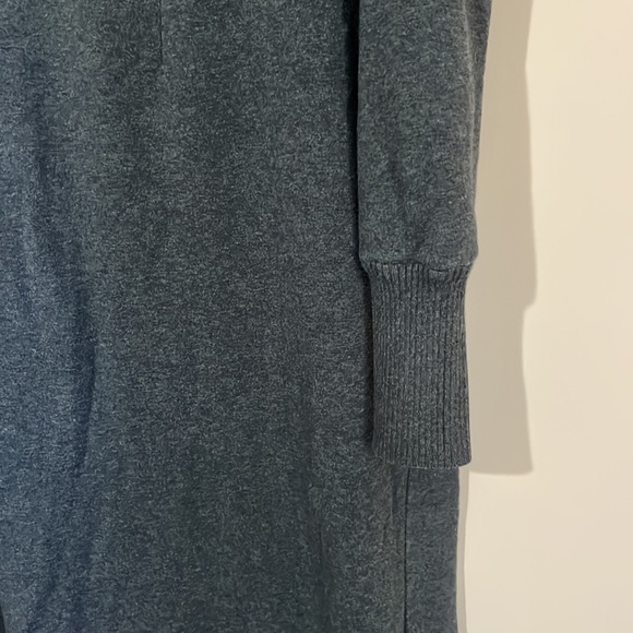 Eddie Bauer turtleneck sweater dress - Picture 2 of 5